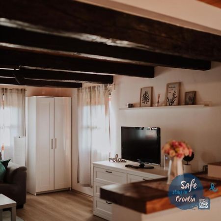 Vila Kuca Za Odmor Lang Karlovac Exteriér fotografie