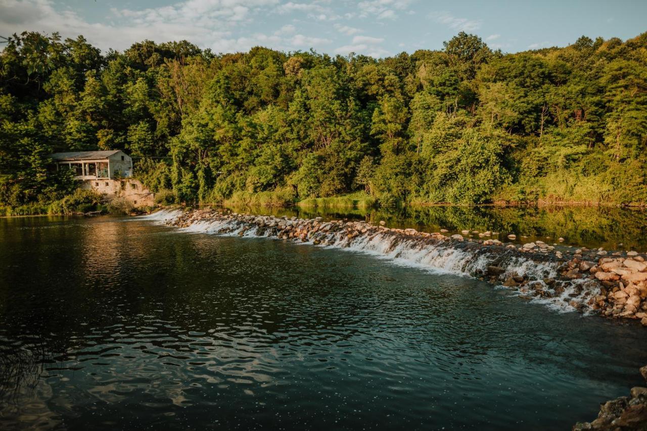 Vila Kuca Za Odmor Lang Karlovac Exteriér fotografie