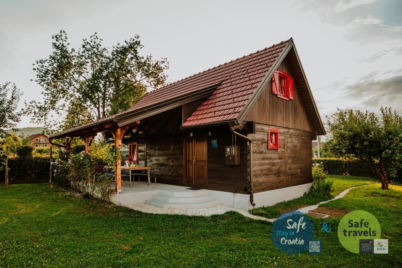 Vila Kuca Za Odmor Lang Karlovac Exteriér fotografie